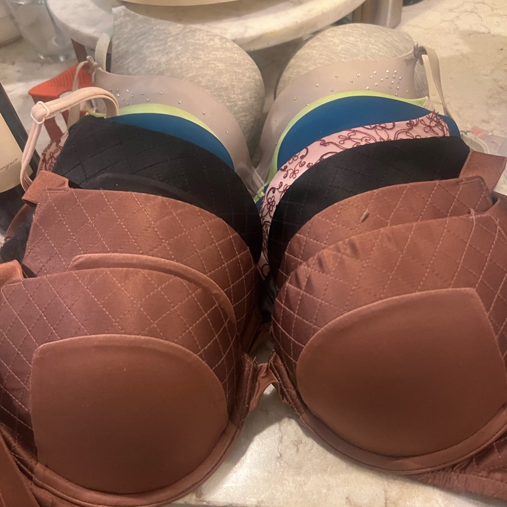 8 Victoria Secret Elegant Bra Set - assorted colors- padded bras sizes 32B & 34B
